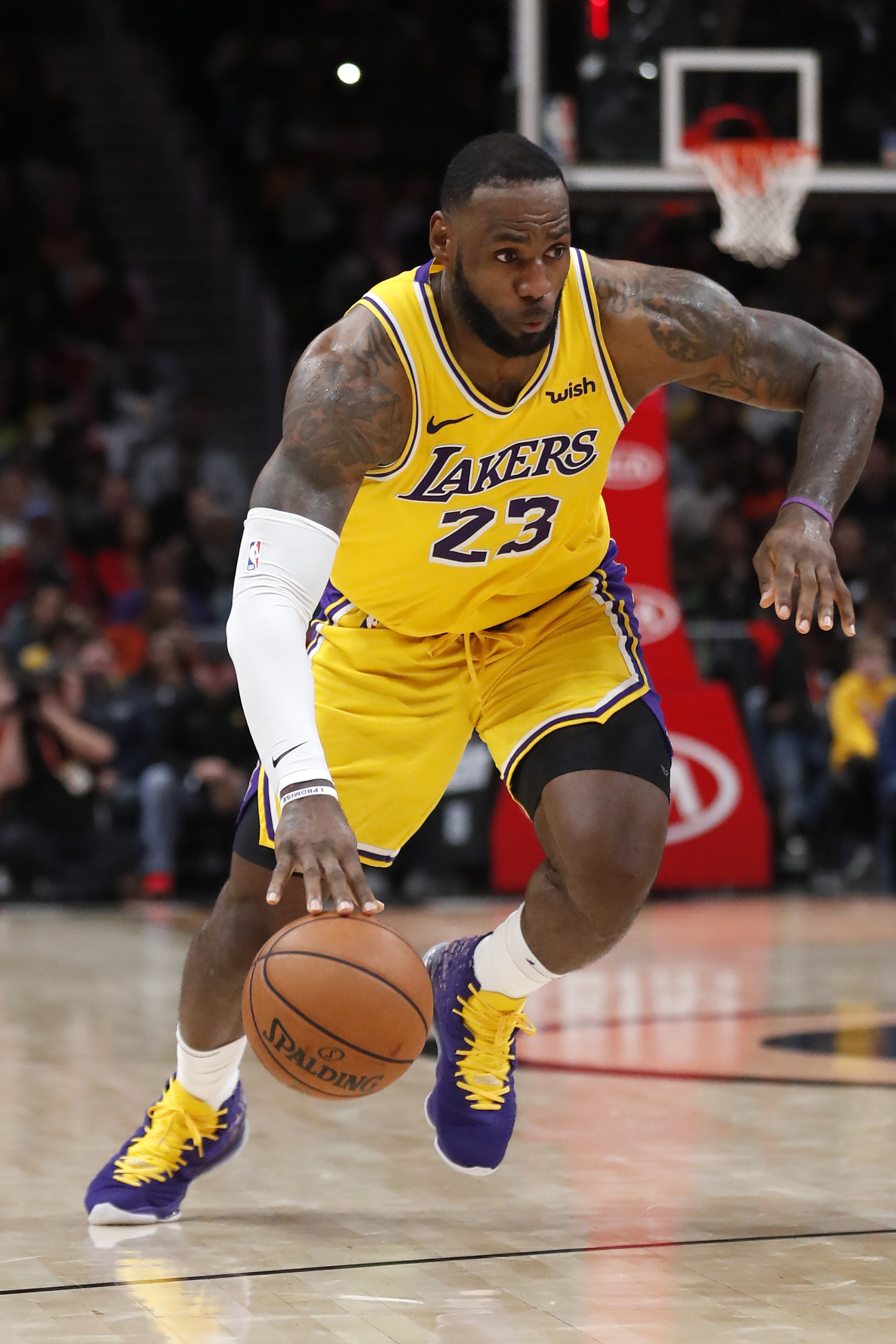 赫内斯：和伯利交流时他随口就能提到半个亿；相信于帕会续约（赫内斯：与伯利交流张口就是五千万；我看好于帕续约）