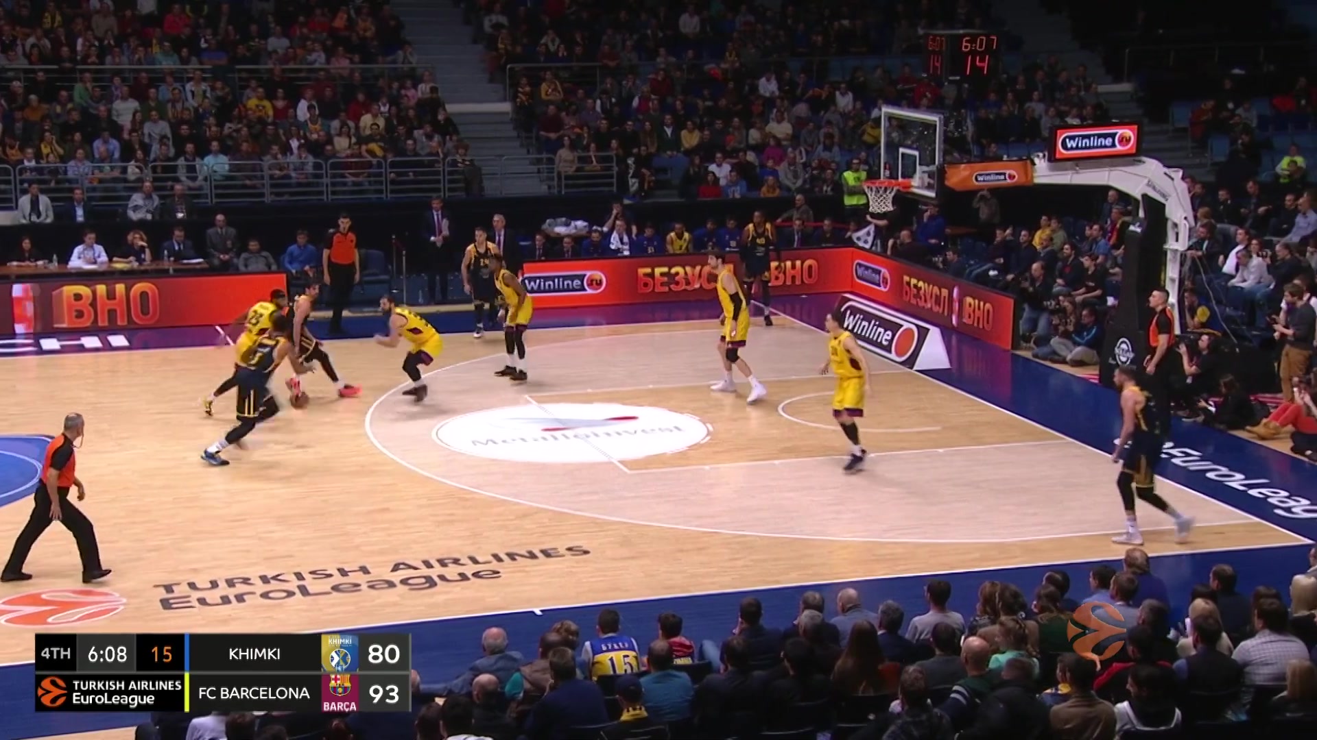 布冯：意大利唯一缺点是偶尔“短路”；无欧战踢是米兰的优势（布冯称意大利仅有短板是偶尔“断电”，米兰因无欧战更具优势）